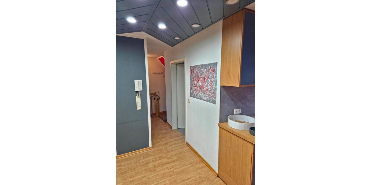 Dachgeschoßwohnung Saarbrücken Neue Bremm - 1 Zimmer, 53 m&sup2;, 450&euro; | Angebot:25268843