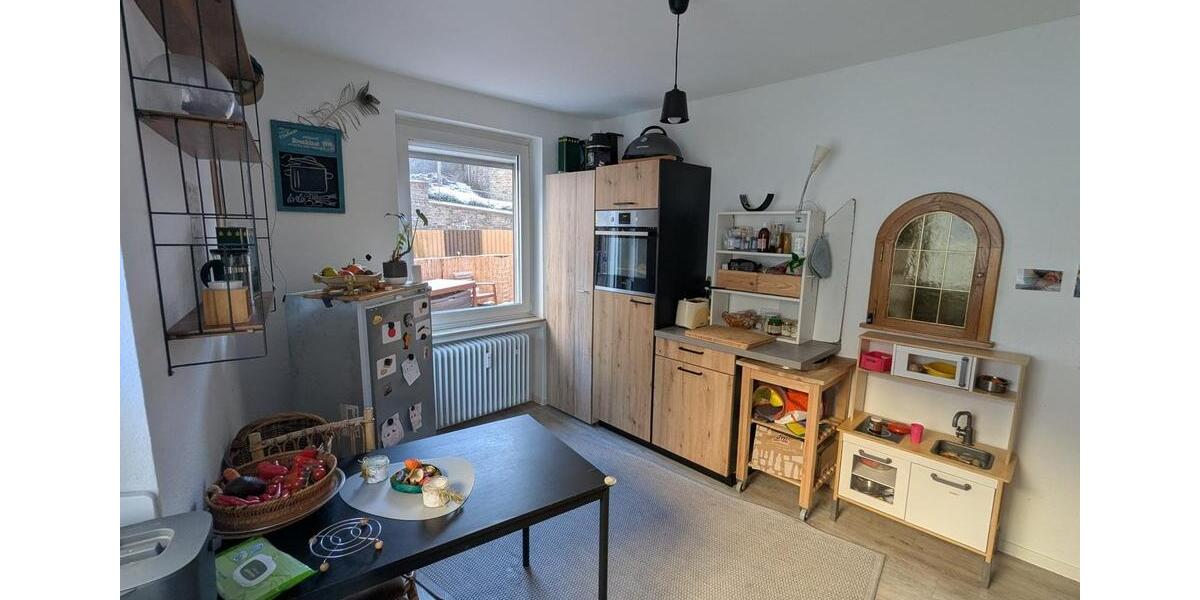 Erdgeschoßwohnung Siegen - 3 Zimmer, 119 m&sup2;, 990&euro; | Angebot:25904651