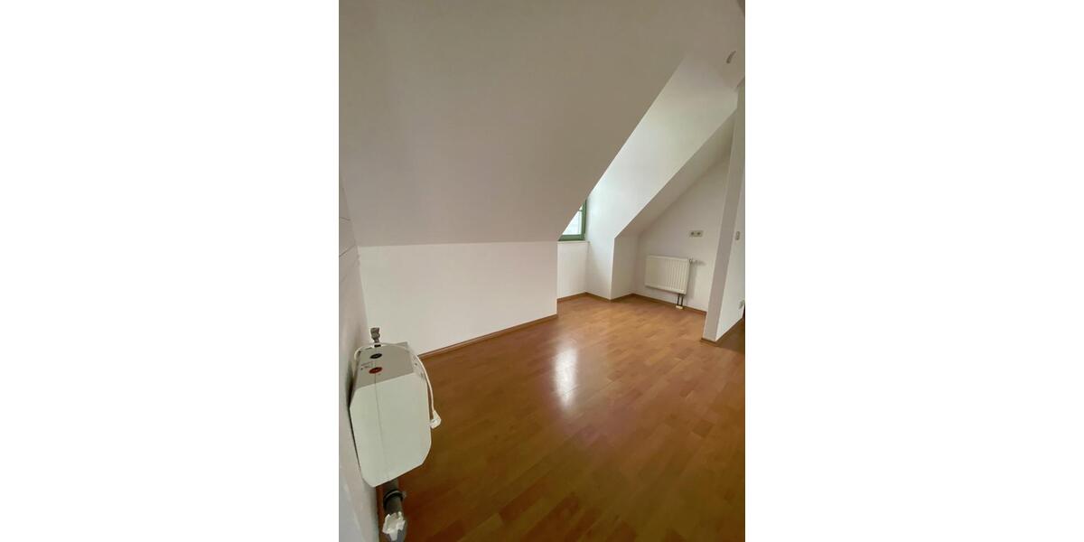 Dachgeschoßwohnung Brand-Erbisdorf Erbisdorf - 2 Zimmer, 47 m&sup2;, 310&euro; | Angebot:21604187