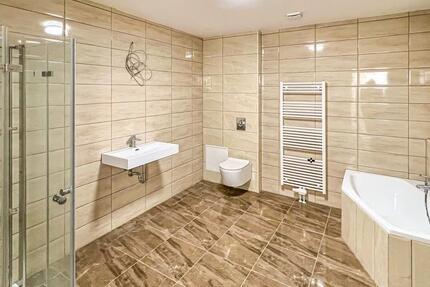 Neuwertige 4-ZKB Whg. in Ahnatal – 145 m² hochwertig & modern 4 zimmer