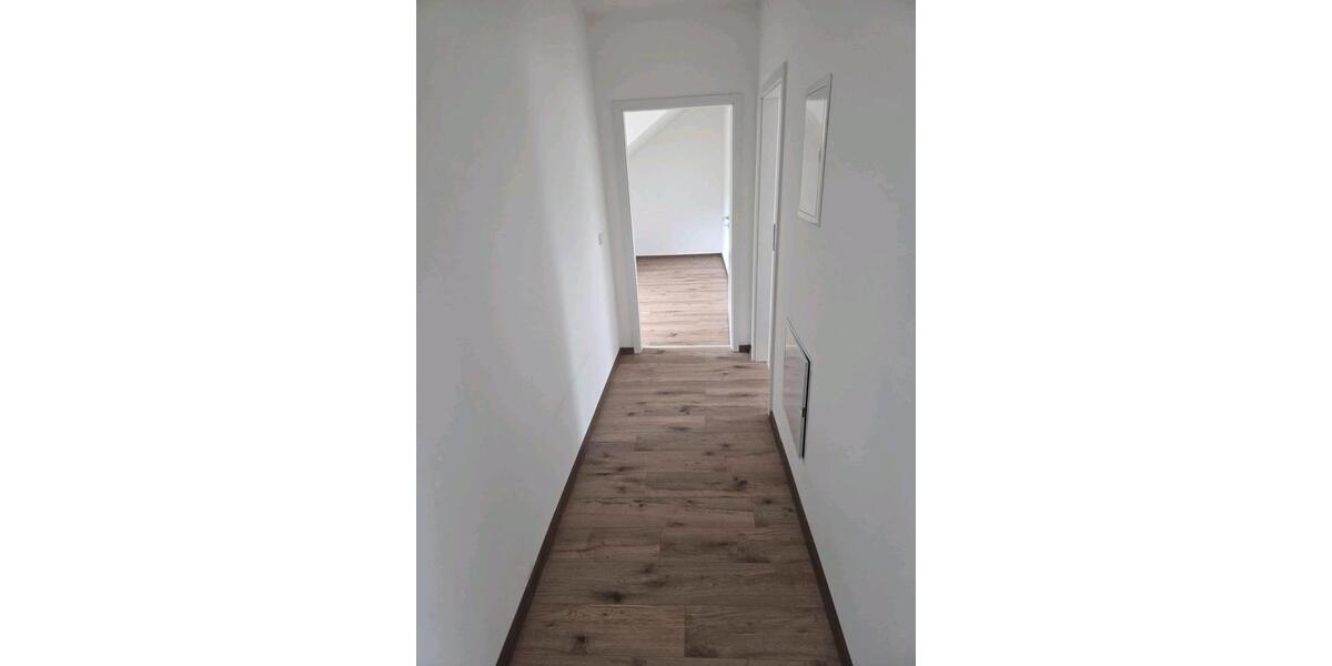 Dachgeschoßwohnung Bückeburg - 3 Zimmer, 66 m&sup2;, 900&euro; | Angebot:26486263