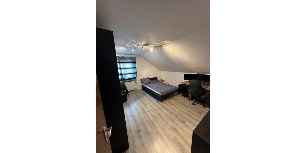 Dachgeschoßwohnung Wertheim - 3 Zimmer, 70 m&sup2;, 560&euro; | Angebot:25350425