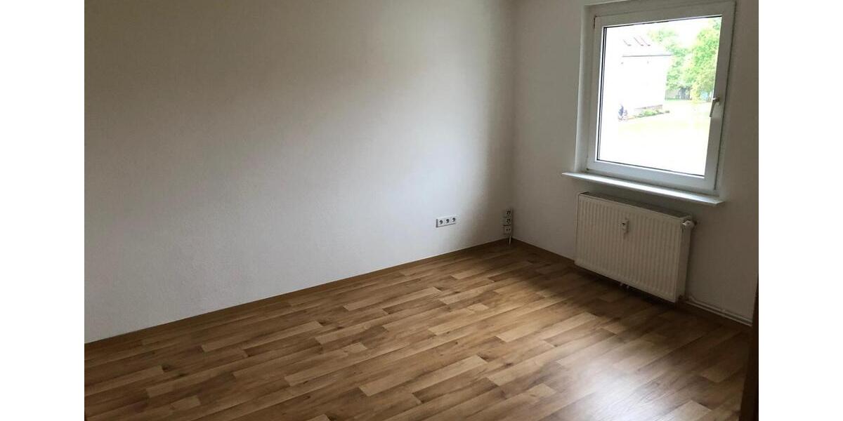 Etagenwohnung Zwenkau - 3 Zimmer, 60 m&sup2;, 460&euro; | Angebot:26263472