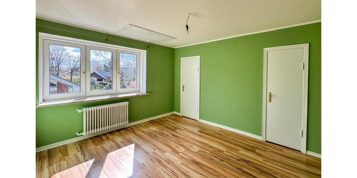 Einfamilienhaus Heide - 7 Zimmer, 199 m&sup2;, 2.200&euro; | Angebot:26340952