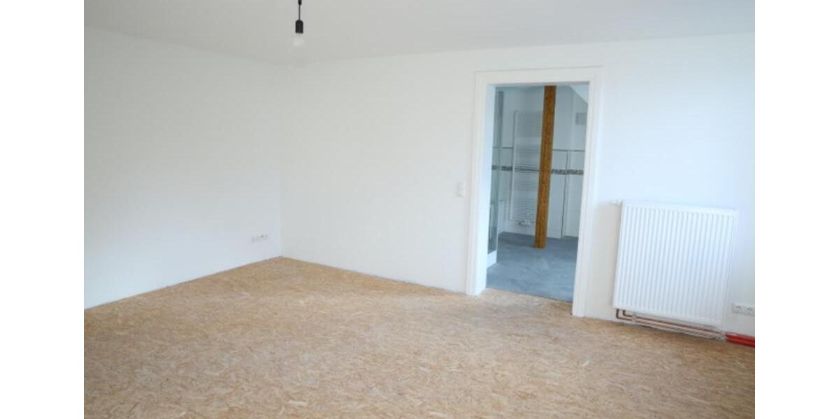 Etagenwohnung Ohrdruf - 6 Zimmer, 215 m&sup2;, 1.200&euro; | Angebot:12321985