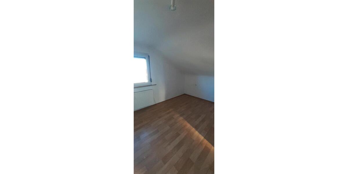 Etagenwohnung Fahrenbach - 2 Zimmer, 53 m&sup2;, 500&euro; | Angebot:26490177