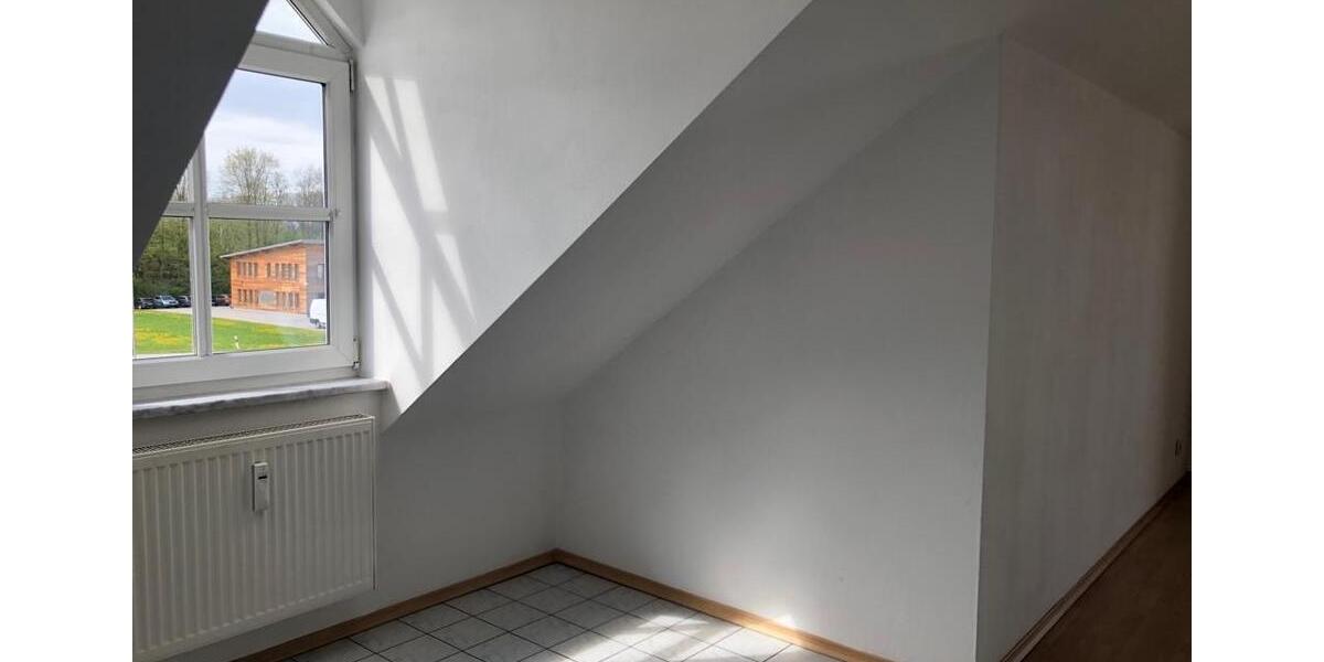 Dachgeschoßwohnung Ruhstorf an der Rott - 2 Zimmer, 50 m&sup2;, 449&euro; | Angebot:25915911