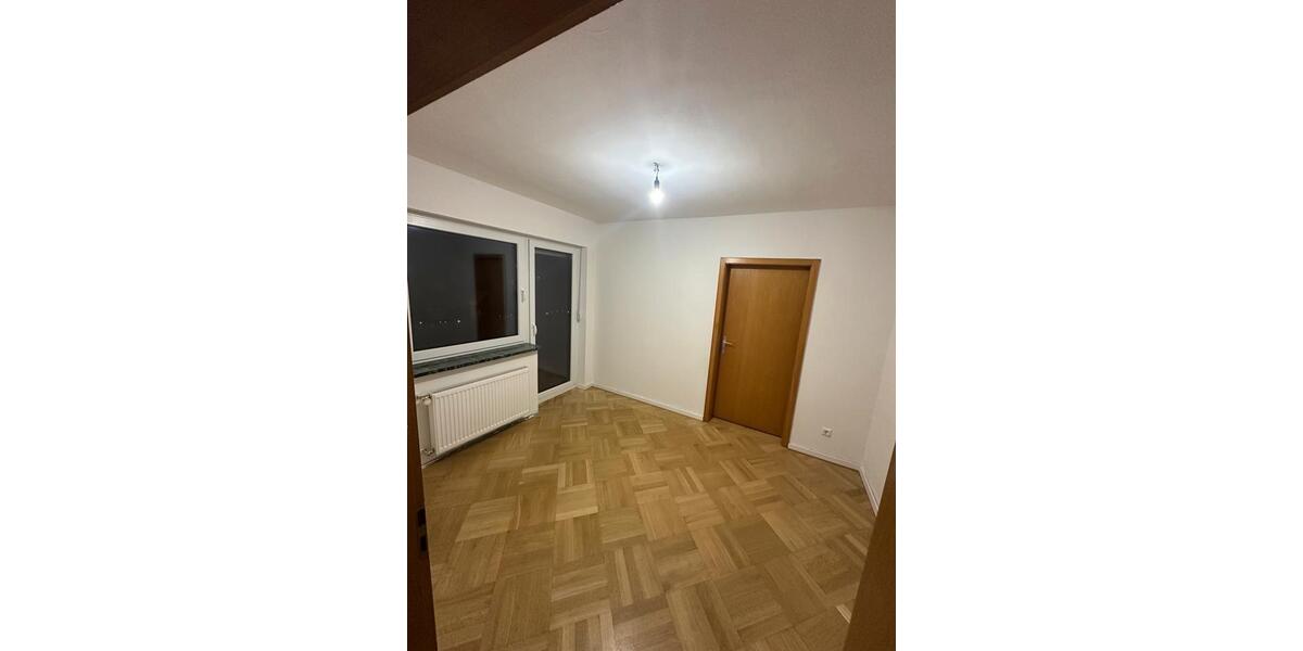 Etagenwohnung Günzburg - 4.5 Zimmer, 108 m&sup2;, 1.100&euro; | Angebot:25063964