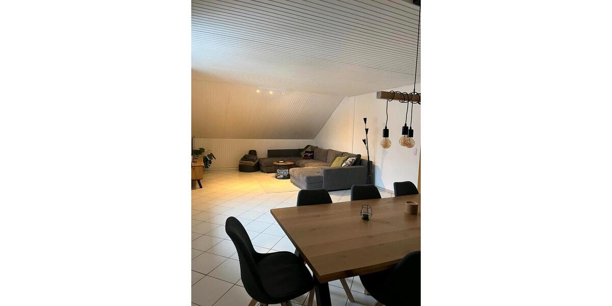 Dachgeschoßwohnung Schauenburg - 3 Zimmer, 98 m&sup2;, 600&euro; | Angebot:24846661