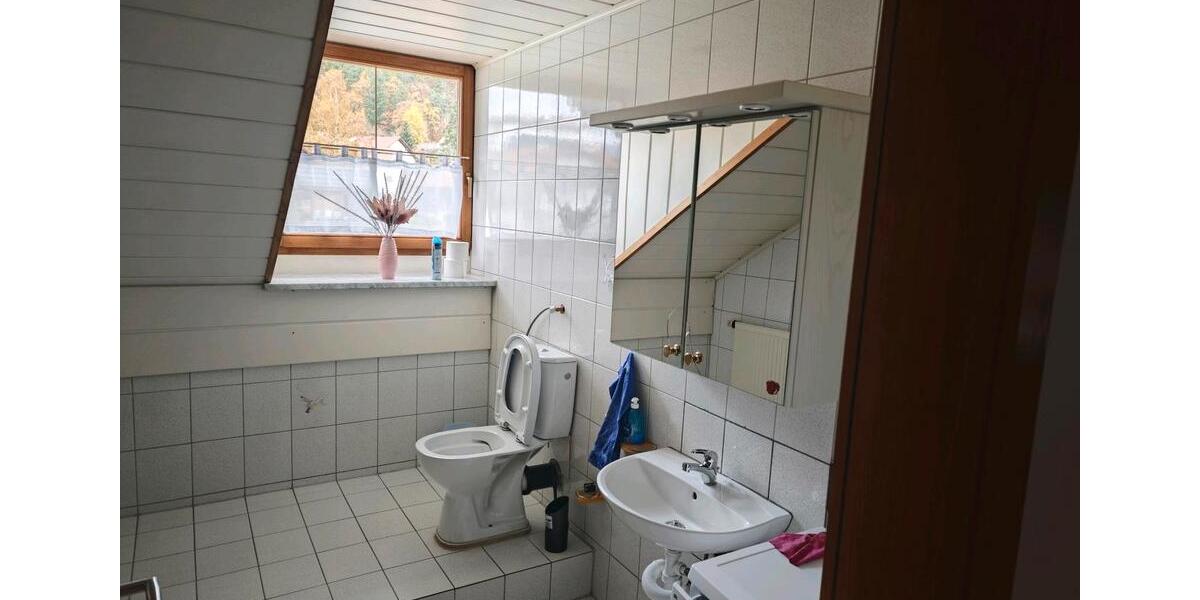 Wohnen auf Zeit Rattiszell - 3 Zimmer, 150 m&sup2;, 20&euro; | Angebot:23733818