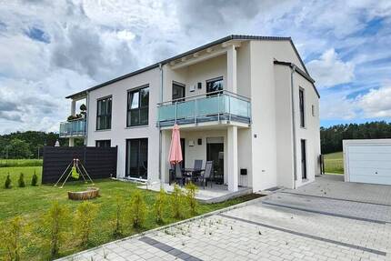 Wohnung Bernhardswald Pettenreuth - 3 Zimmer, 78 m&sup2;, 880&euro; | Angebot:24905505