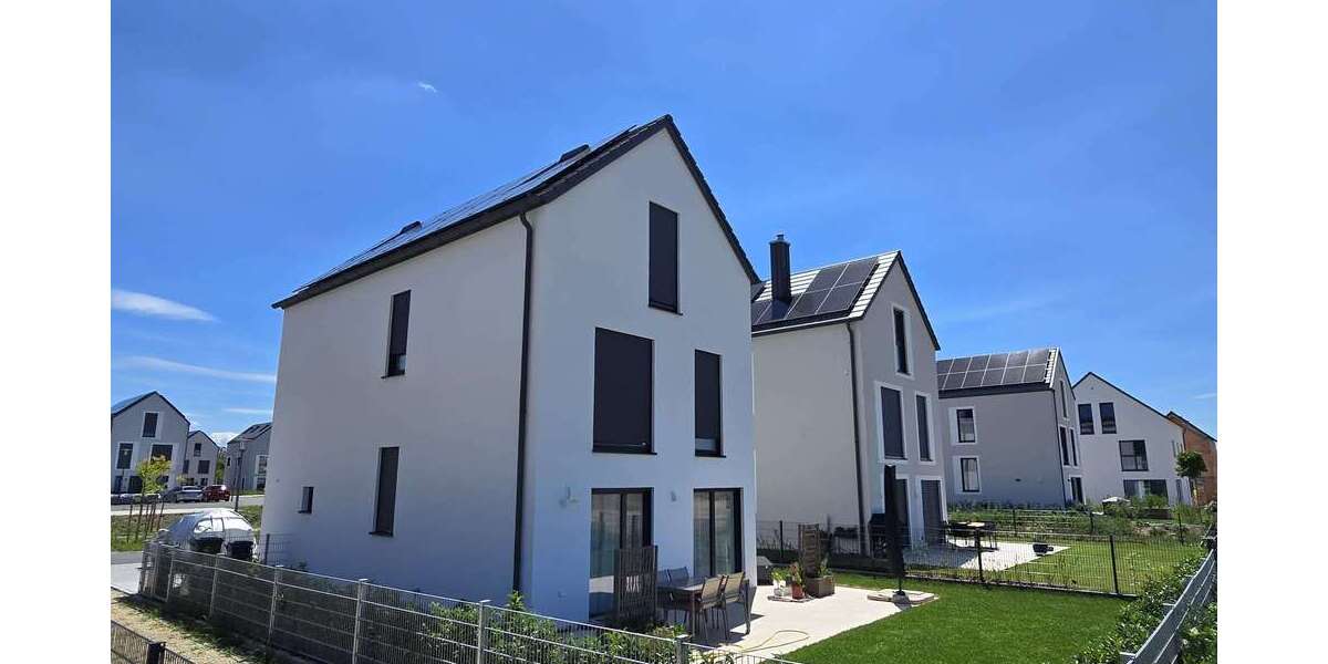 Einfamilienhaus Köfering - 5 Zimmer, 150 m&sup2;, 2.217&euro; | Angebot:27194811