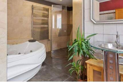 für Individualisten sonniges EFH im grünen Pankow- Niederschönhausen 6 zimmer