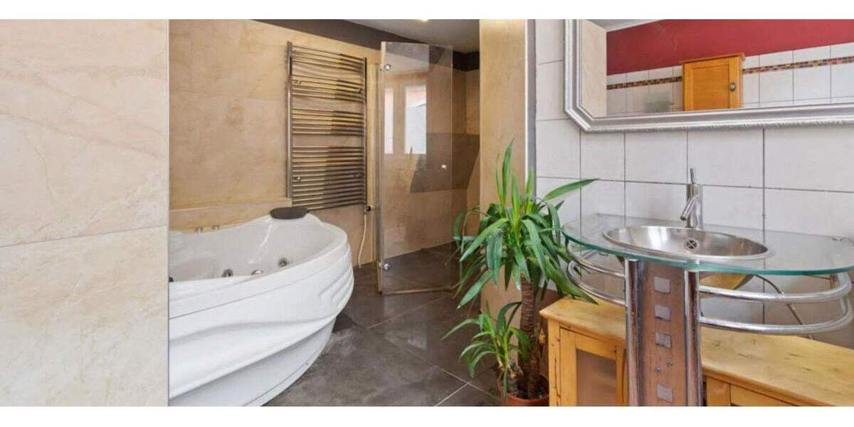 für Individualisten sonniges EFH im grünen Pankow- Niederschönhausen 6 zimmer