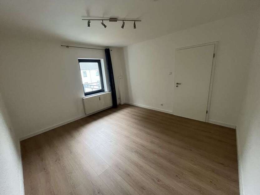 Wohnung zum Mieten in Krefeld 360 € 37.25 m²