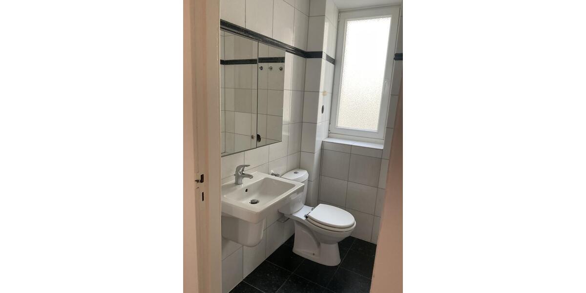 Etagenwohnung Kleinmachnow - 3.5 Zimmer, 83 m&sup2;, 1.600&euro; | Angebot:25591387