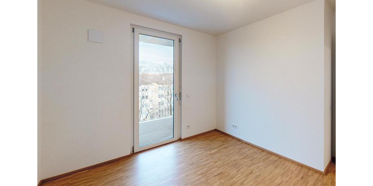 Etagenwohnung München Thalkirchen-Obersendling-Forstenried-Fürstenried-S - 4 Zimmer, 101 m&sup2;, 2.500&euro; | Angebot:24767049