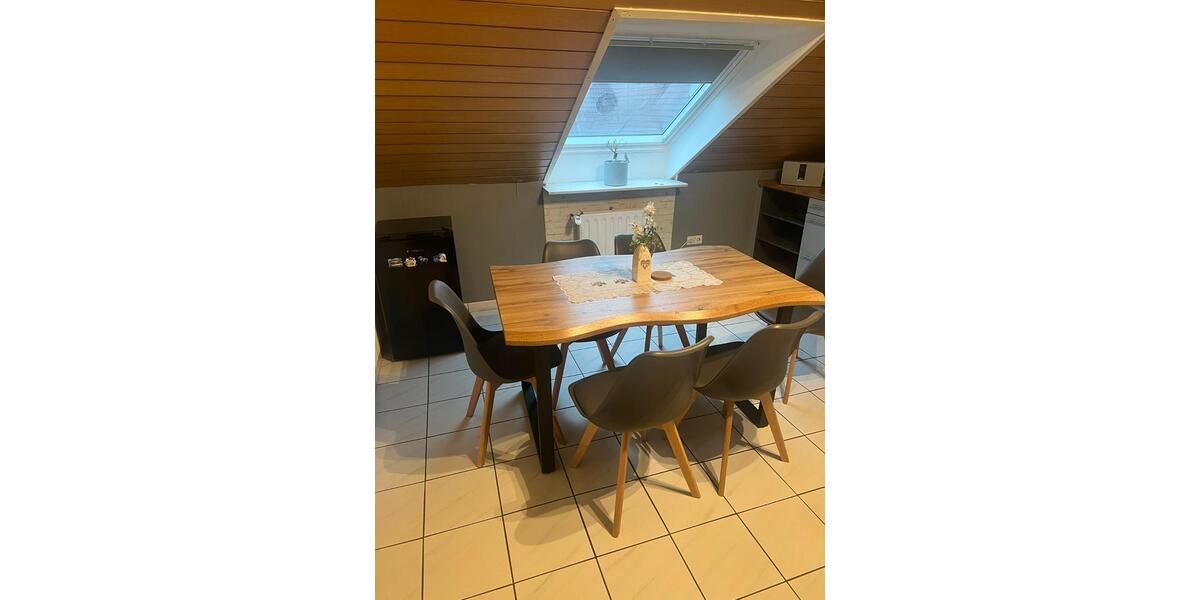 Dachgeschoßwohnung Remchingen - 3 Zimmer, 90 m&sup2;, 700&euro; | Angebot:24876904