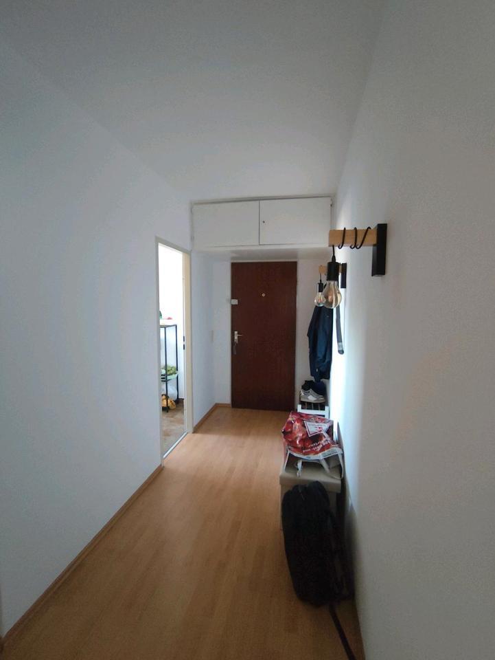Schöne 2-Zimmer-Wohnung mit Balkon – zentral gelegen