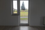 Weg vom Schuss,doch mittendrin! Einwandfreie 2-RaumWohnung am Ortsrand von Wyhra mit Blick ins Grüne