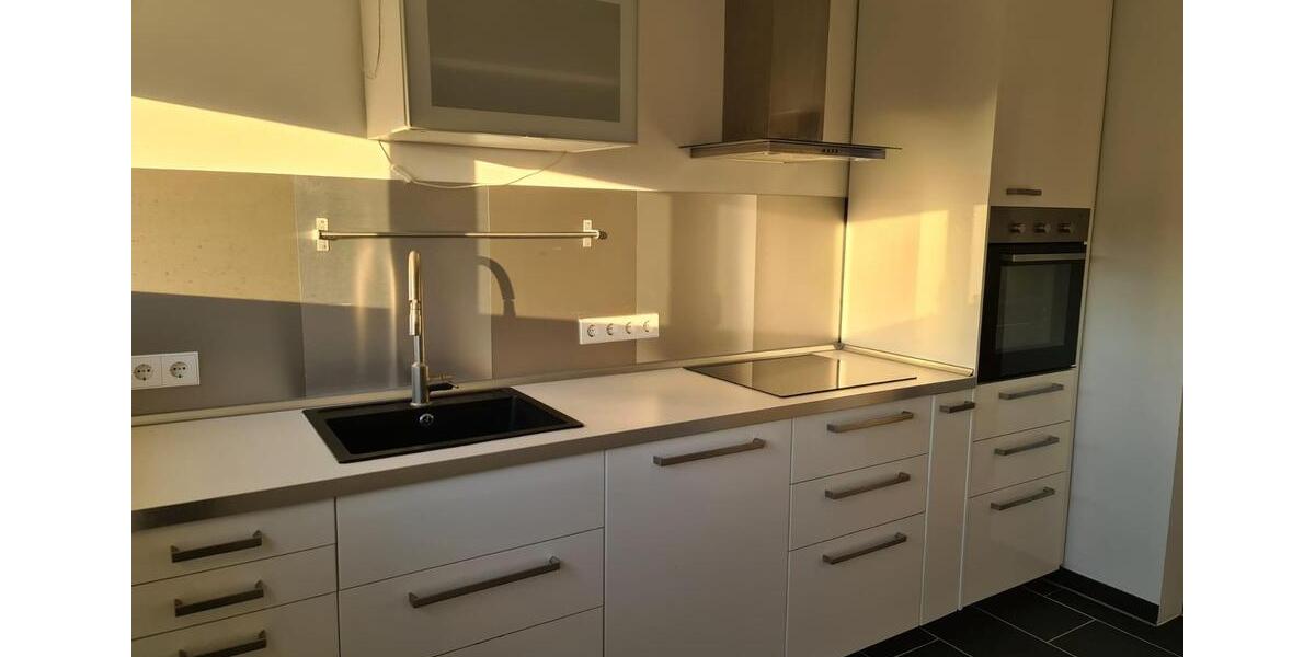 Dachgeschoßwohnung Stuttgart Stuttgart-Ost - 3.5 Zimmer, 96 m&sup2;, 1.600&euro; | Angebot:26641216