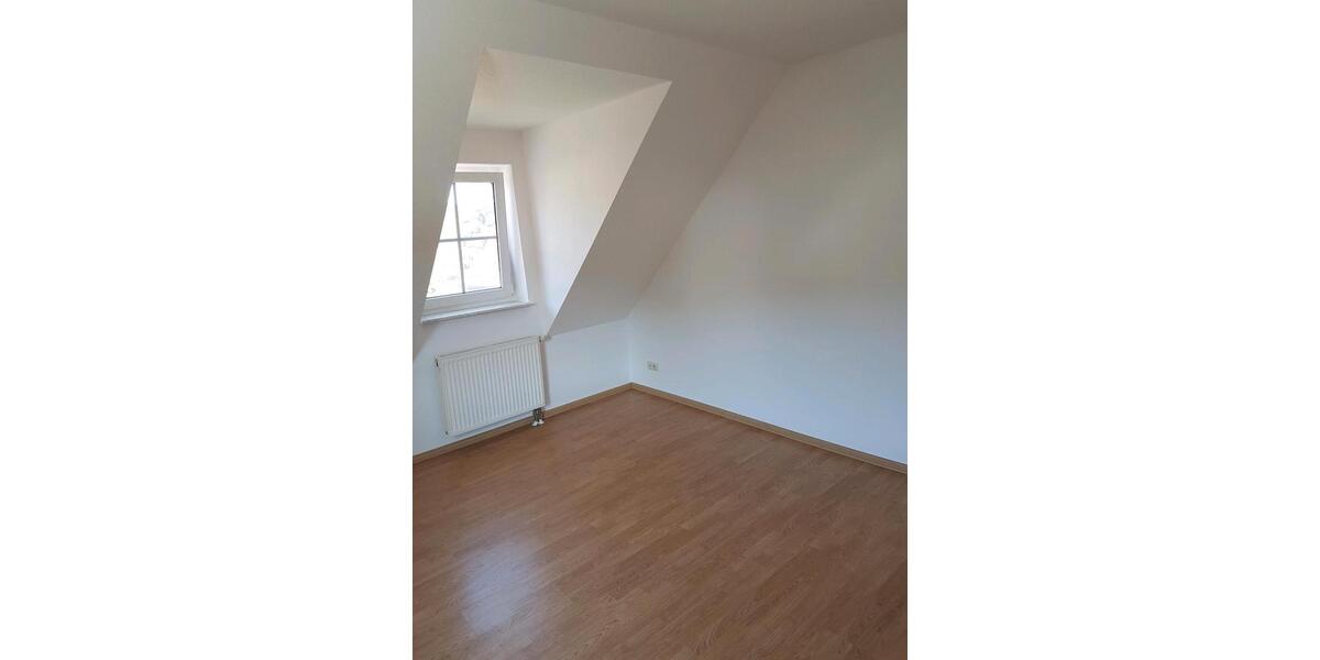 Dachgeschoßwohnung Schmalkalden - 2 Zimmer, 60 m&sup2;, 350&euro; | Angebot:24886292
