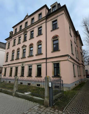3-RaumWohnung im Hinterhaus mit Terrasse und Gartenanteil zu vermieten!