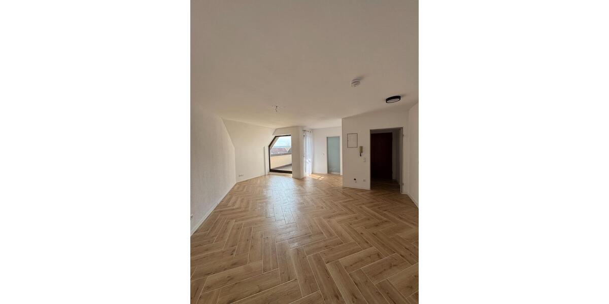 Dachgeschoßwohnung Vöhringen - 3 Zimmer, 62 m&sup2;, 1.000&euro; | Angebot:26050552