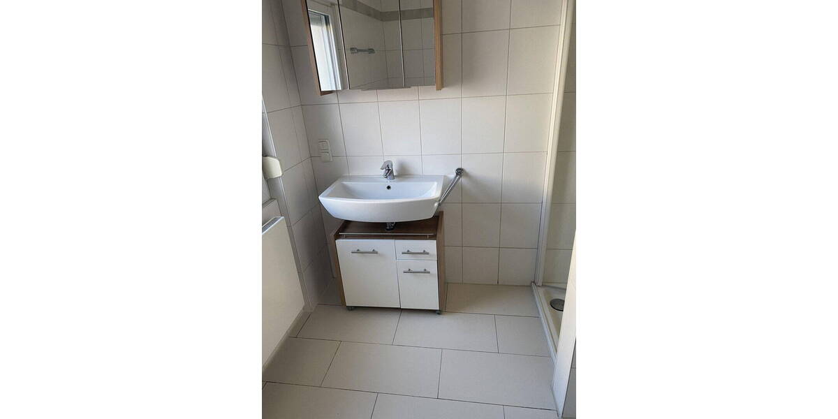 Etagenwohnung Kleinheubach - 3 Zimmer, 76 m&sup2;, 810&euro; | Angebot:25657346
