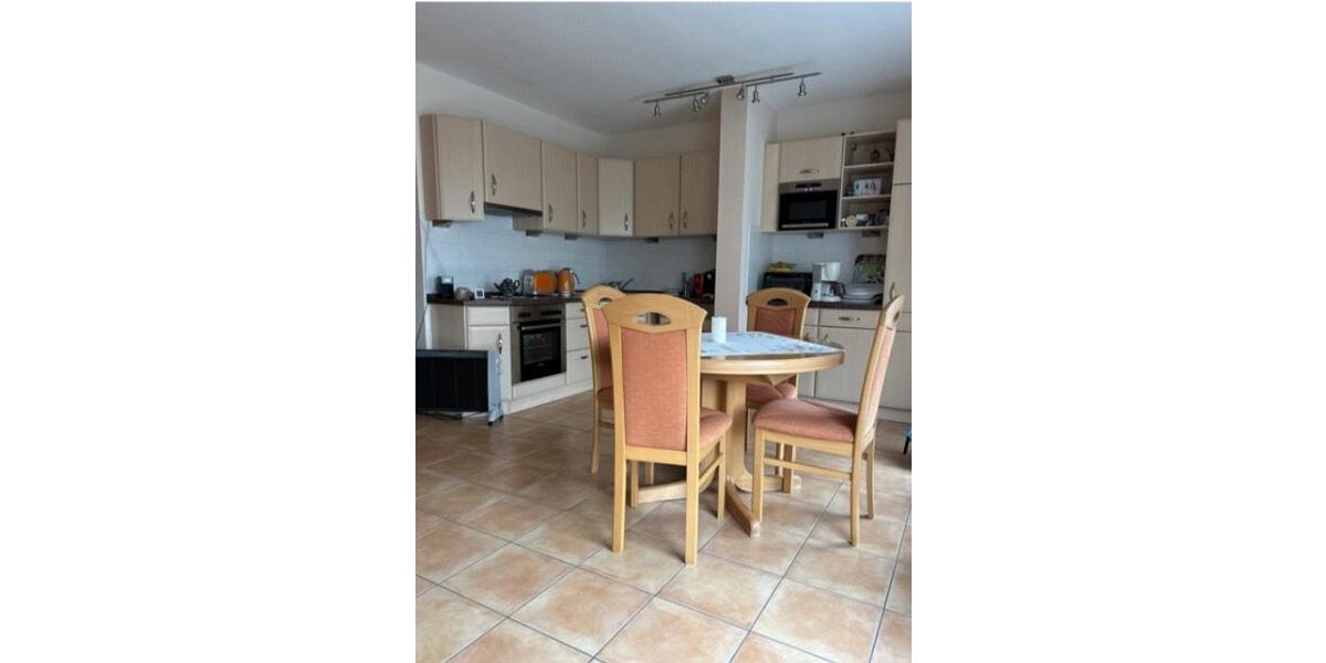 Gepflegte 2-Zimmer-Wohnung mit Balkon, EBK & Carport in Ensdorf 2 zimmer