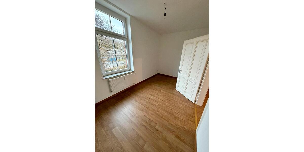 Etagenwohnung Kirchen (Sieg) - 4 Zimmer, 92 m&sup2;, 490&euro; | Angebot:26536464