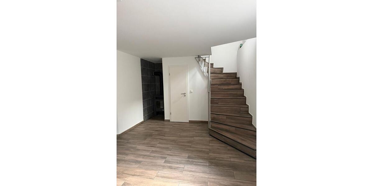 Etagenwohnung Wedel - 3 Zimmer, 93 m&sup2;, 1.300&euro; | Angebot:26672485