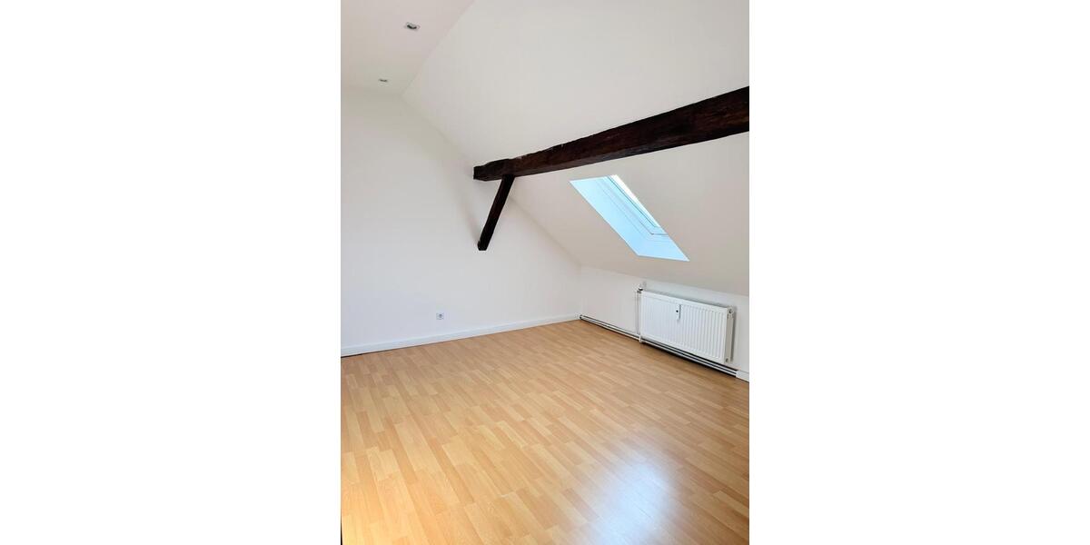 Dachgeschoßwohnung Ronshausen - 3 Zimmer, 70 m&sup2;, 700&euro; | Angebot:26243014