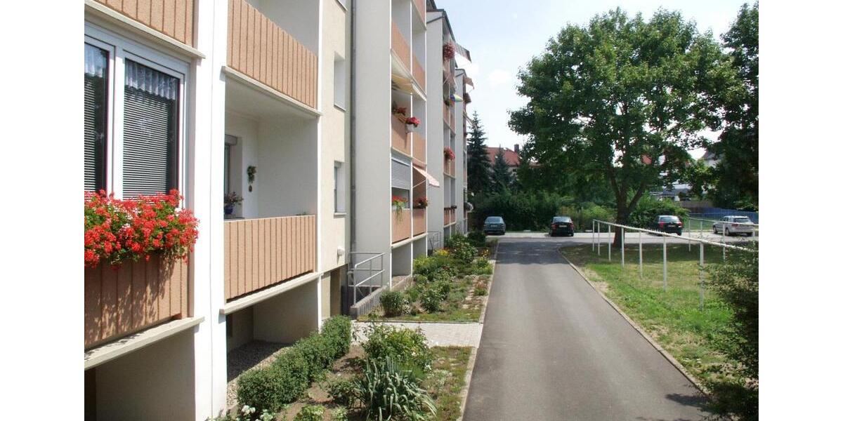 Etagenwohnung Riesa - 3 Zimmer, 60 m&sup2;, 390&euro; | Angebot:26637274