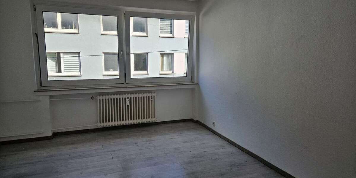 Etagenwohnung Wuppertal Gemarkung Barmen - 3 Zimmer, 77 m&sup2;, 554&euro; | Angebot:26988188