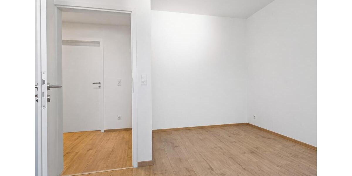 Dachgeschoßwohnung Bitterfeld-Wolfen Bitterfeld - 4 Zimmer, 93 m&sup2;, 840&euro; | Angebot:25569007