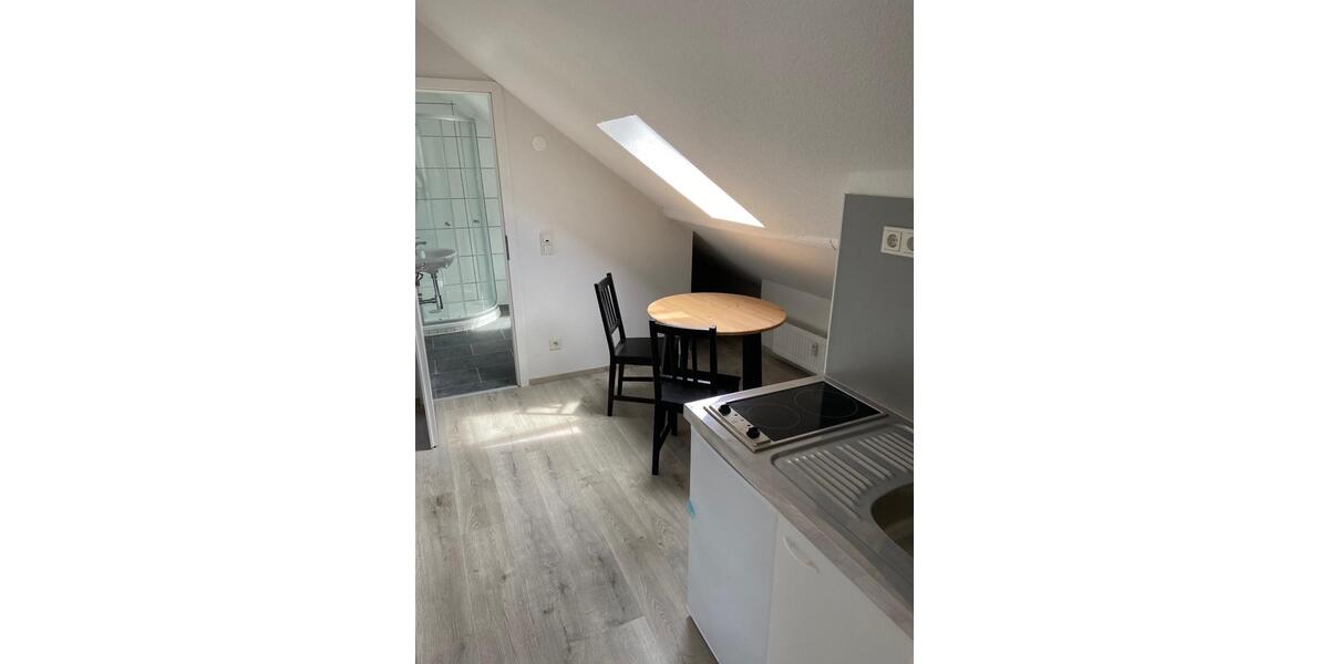 Dachgeschoßwohnung Mannheim Niederfeld - 1 Zimmer, 14 m&sup2;, 280&euro; | Angebot:25498322