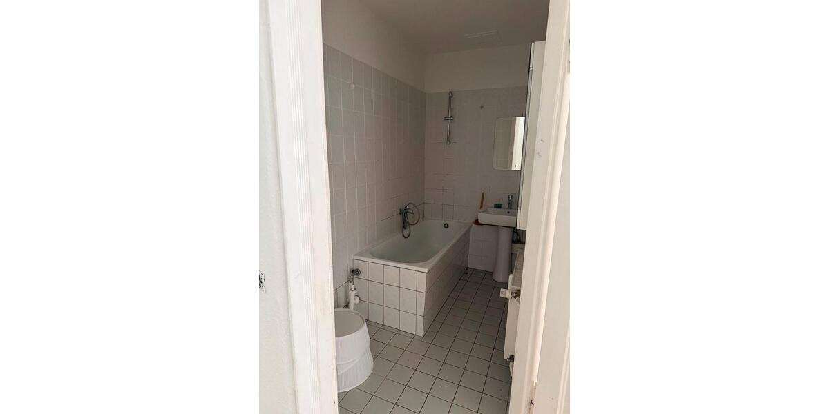 Erdgeschoßwohnung Duisburg Hochheide - 3 Zimmer, 95 m&sup2;, 720&euro; | Angebot:26587556