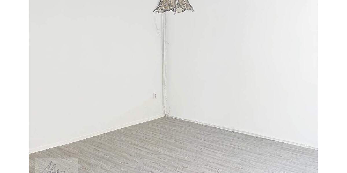 Etagenwohnung Mühlberg - 2 Zimmer, 81 m&sup2;, 510&euro; | Angebot:25692157