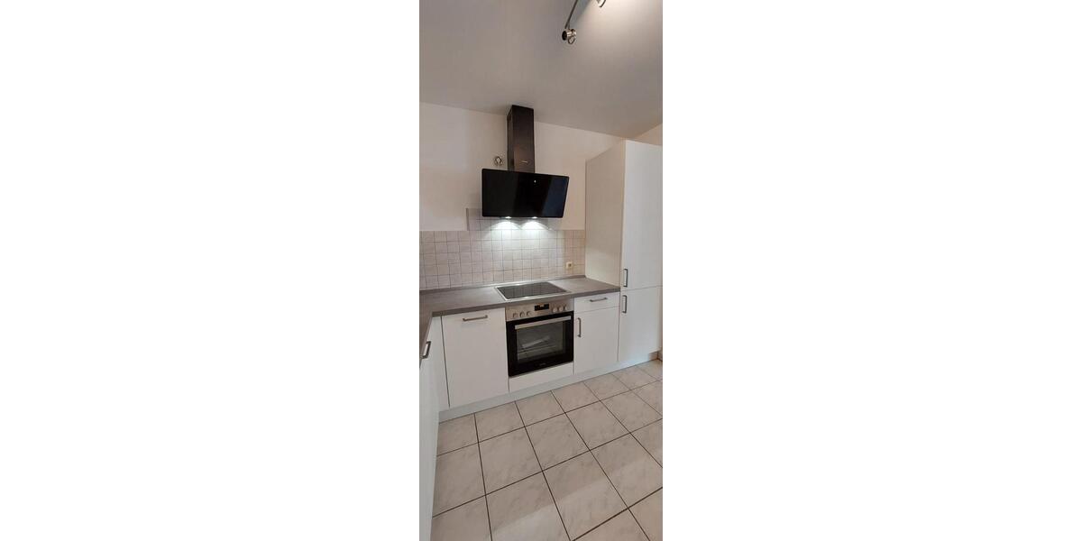 Etagenwohnung Püttlingen - 3 Zimmer, 87 m&sup2;, 800&euro; | Angebot:26112023