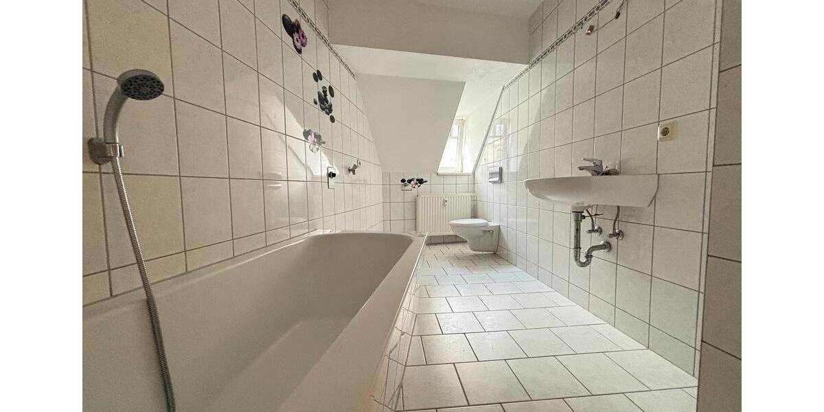 Dachgeschoßwohnung Annaberg-Buchholz Buchholz - 3 Zimmer, 68 m&sup2;, 280&euro; | Angebot:23544162