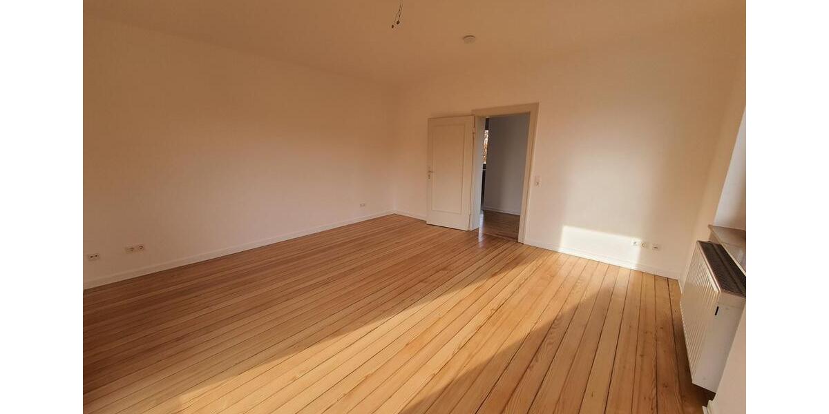 Einfamilienhaus Zweibrücken - 9 Zimmer, 250 m&sup2;, 1.790&euro; | Angebot:24702819