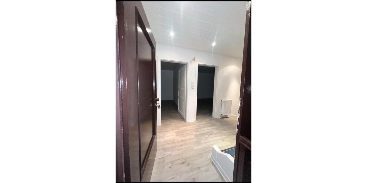 Etagenwohnung Karben - 4 Zimmer, 150 m&sup2;, 1.500&euro; | Angebot:25343839