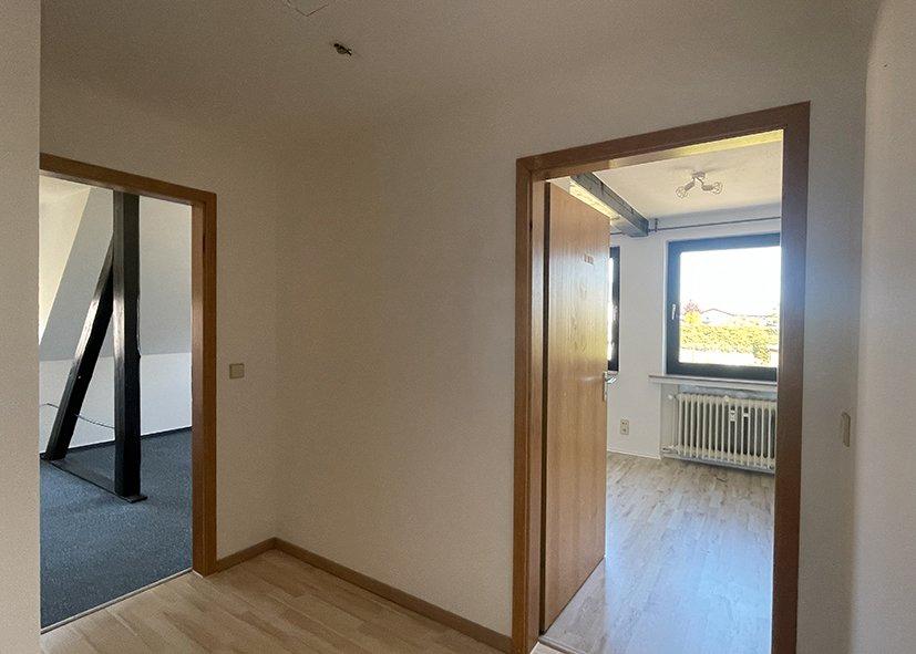 Dachgeschoßwohnung Gronau (Leine) - 3 Zimmer, 74 m&sup2;, 520&euro; | Angebot:26368169