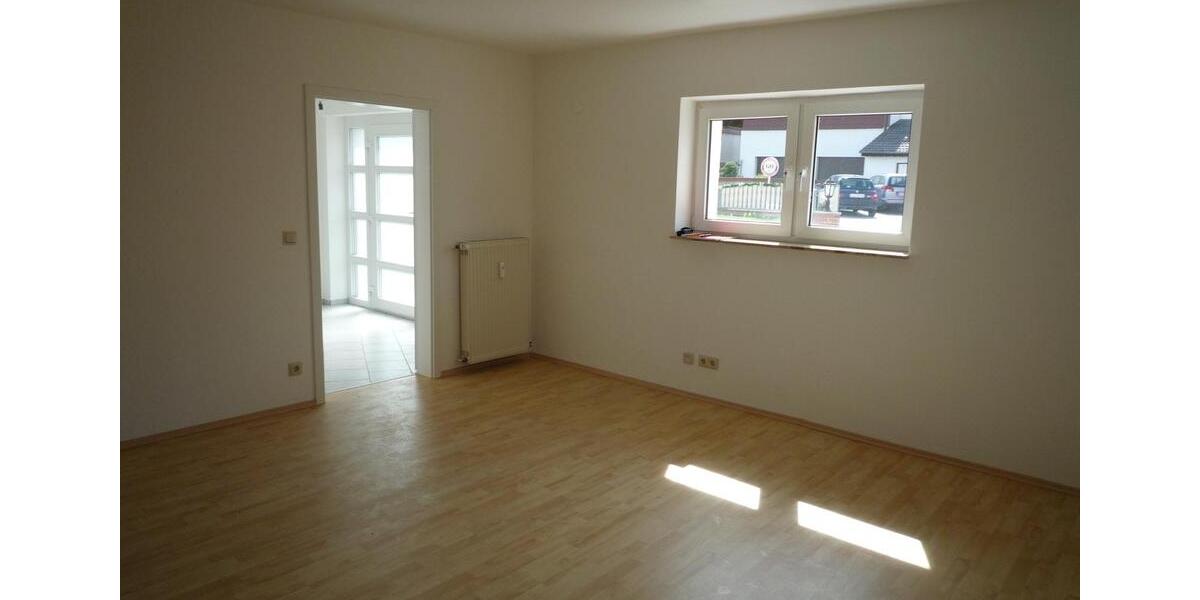 Etagenwohnung Breitenworbis - 3 Zimmer, 100 m&sup2;, 650&euro; | Angebot:24619594