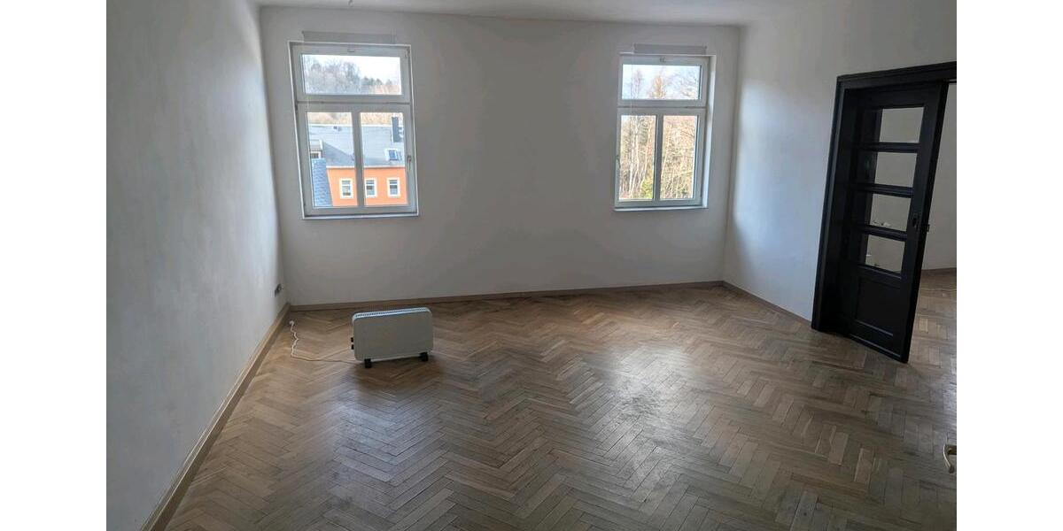 Dachgeschoßwohnung Annaberg-Buchholz Buchholz - 4 Zimmer, 110 m&sup2;, 650&euro; | Angebot:25971817