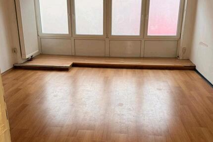 Wohnung Weiden in der Oberpfalz - 4 Zimmer, 90 m&sup2;, 950&euro; | Angebot:25238370