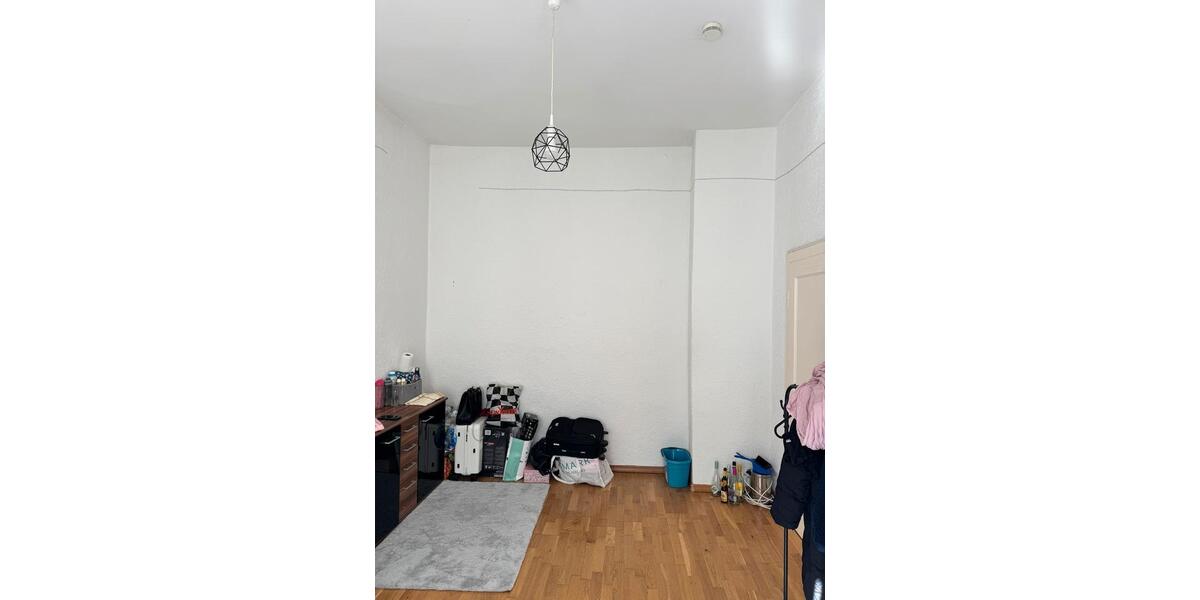 Etagenwohnung Ludwigshafen am Rhein - 1 Zimmer, 20 m&sup2;, 370&euro; | Angebot:26704246