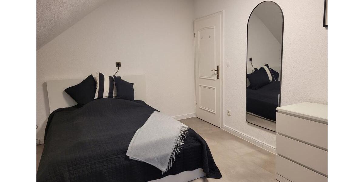 Wohnen auf Zeit Schloß Holte-Stukenbrock Stukenbrock - 4 Zimmer, 120 m&sup2;, 16&euro; | Angebot:23762368