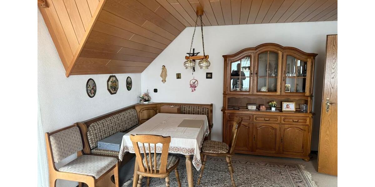 Dachgeschoßwohnung Obergriesbach - 4 Zimmer, 110 m&sup2;, 1.200&euro; | Angebot:25609660